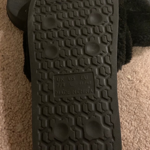 Fuzzy slides - Picture 2 of 2